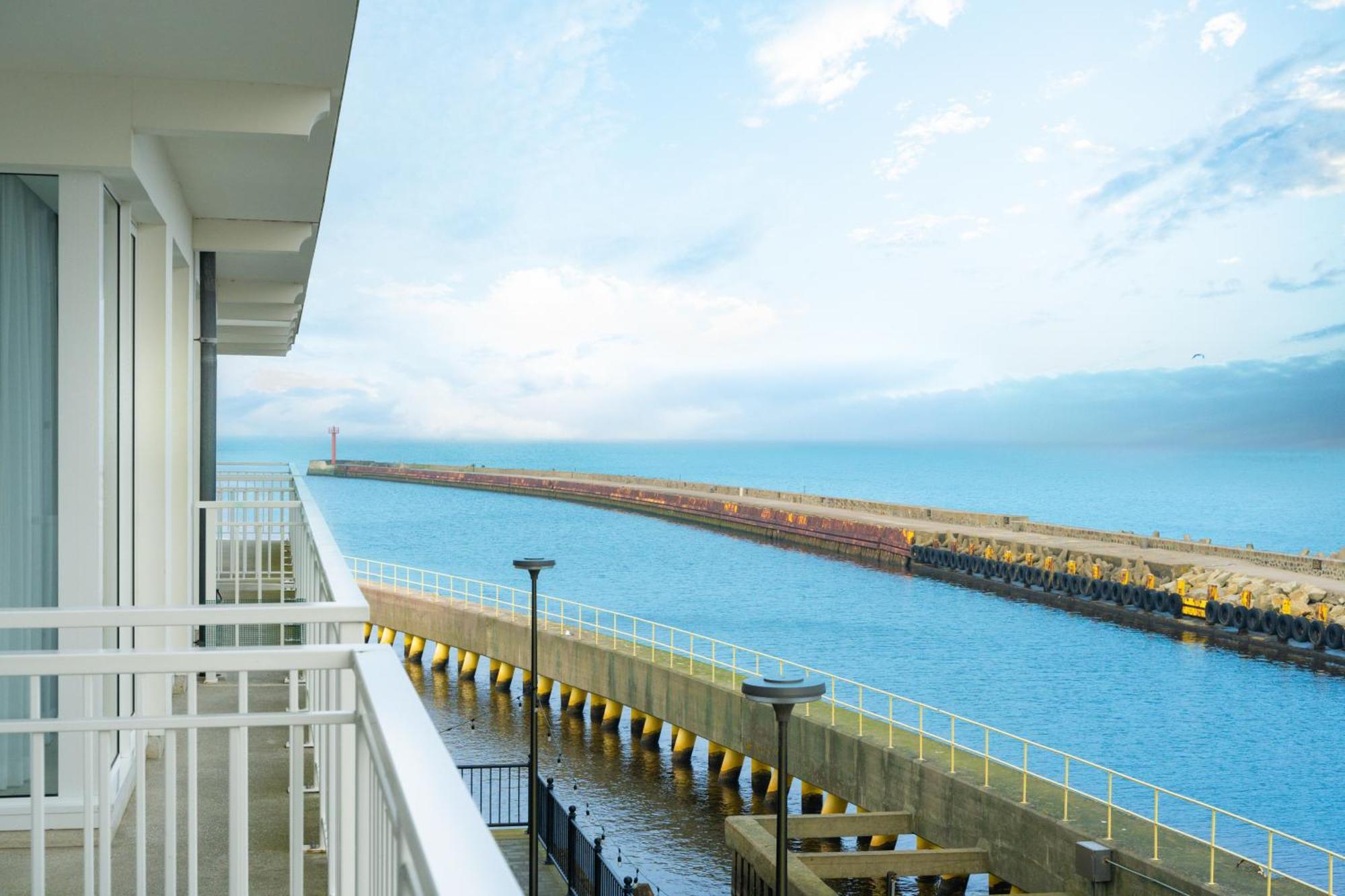 Apartamenty Marina Z Widokiem Na Morze Darłówko Exterior foto